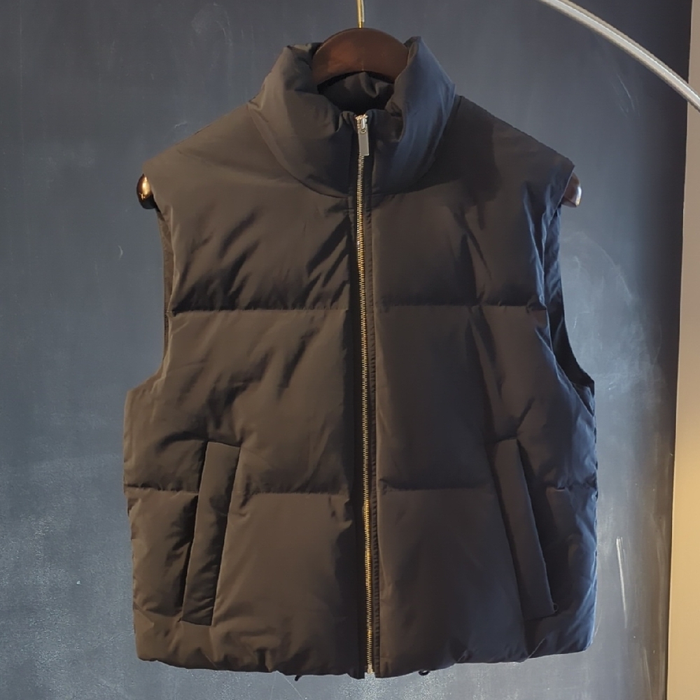 Theory Women's Black Quilted Puffer Vest